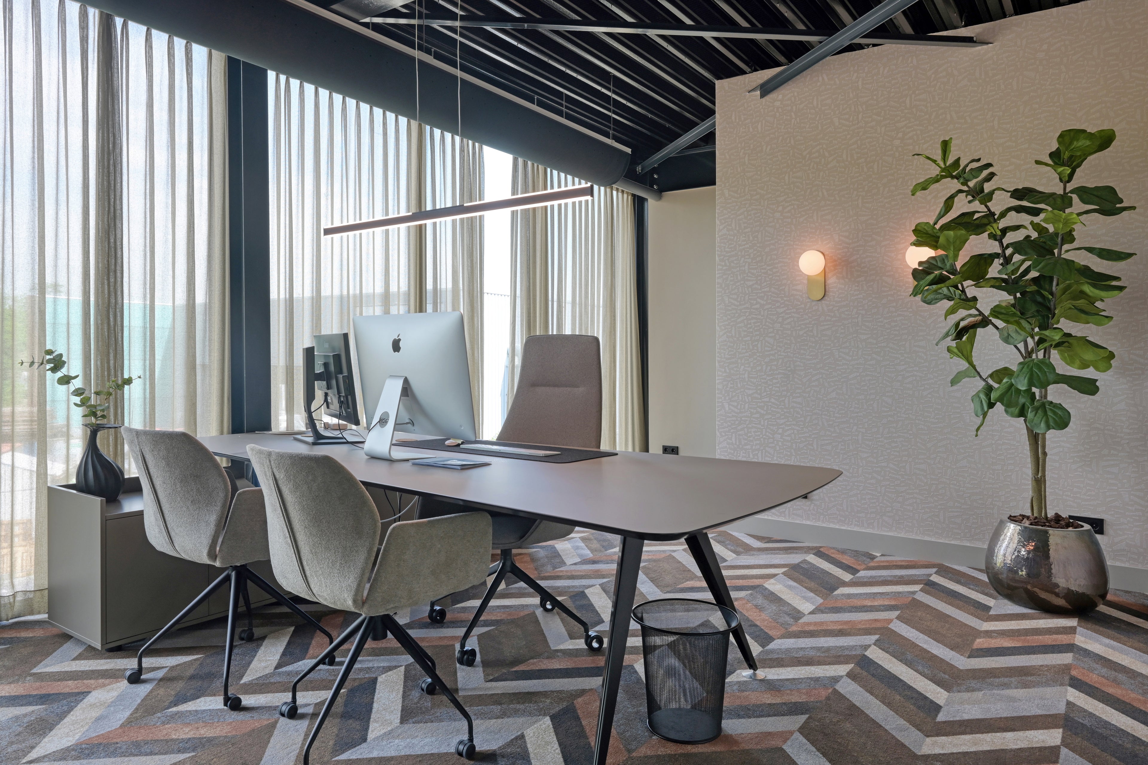 Eigentijds kantoor in Vlaardingen