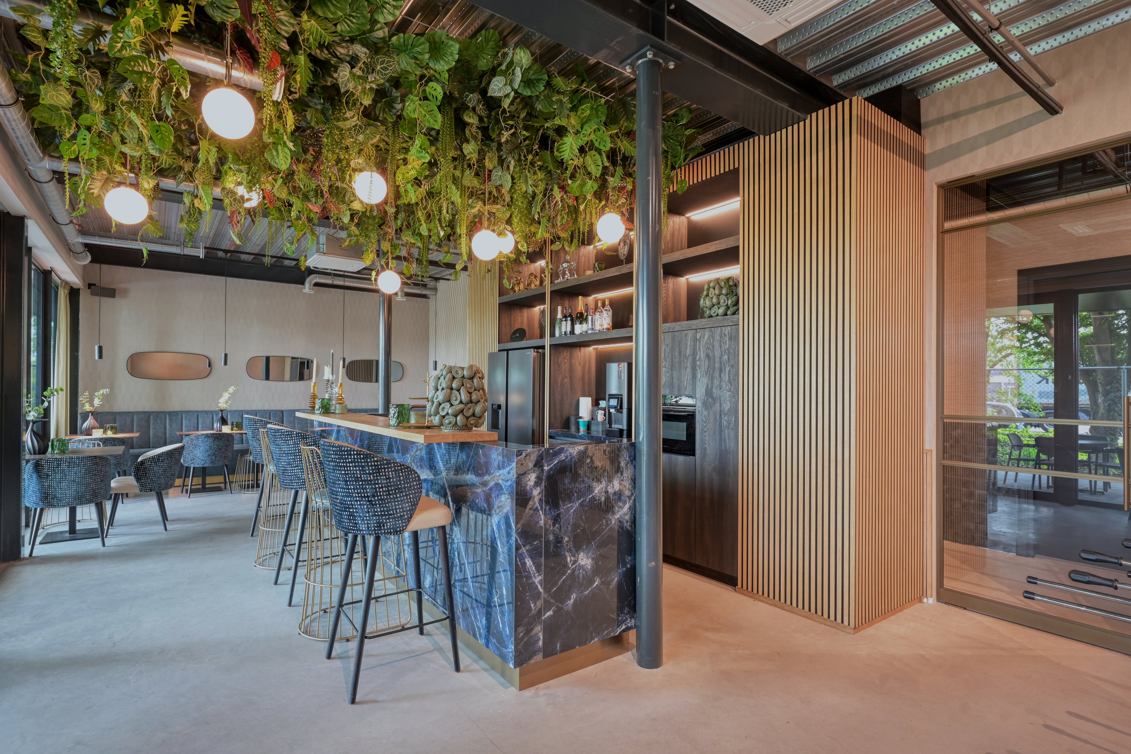 Eigentijds kantoor in Vlaardingen