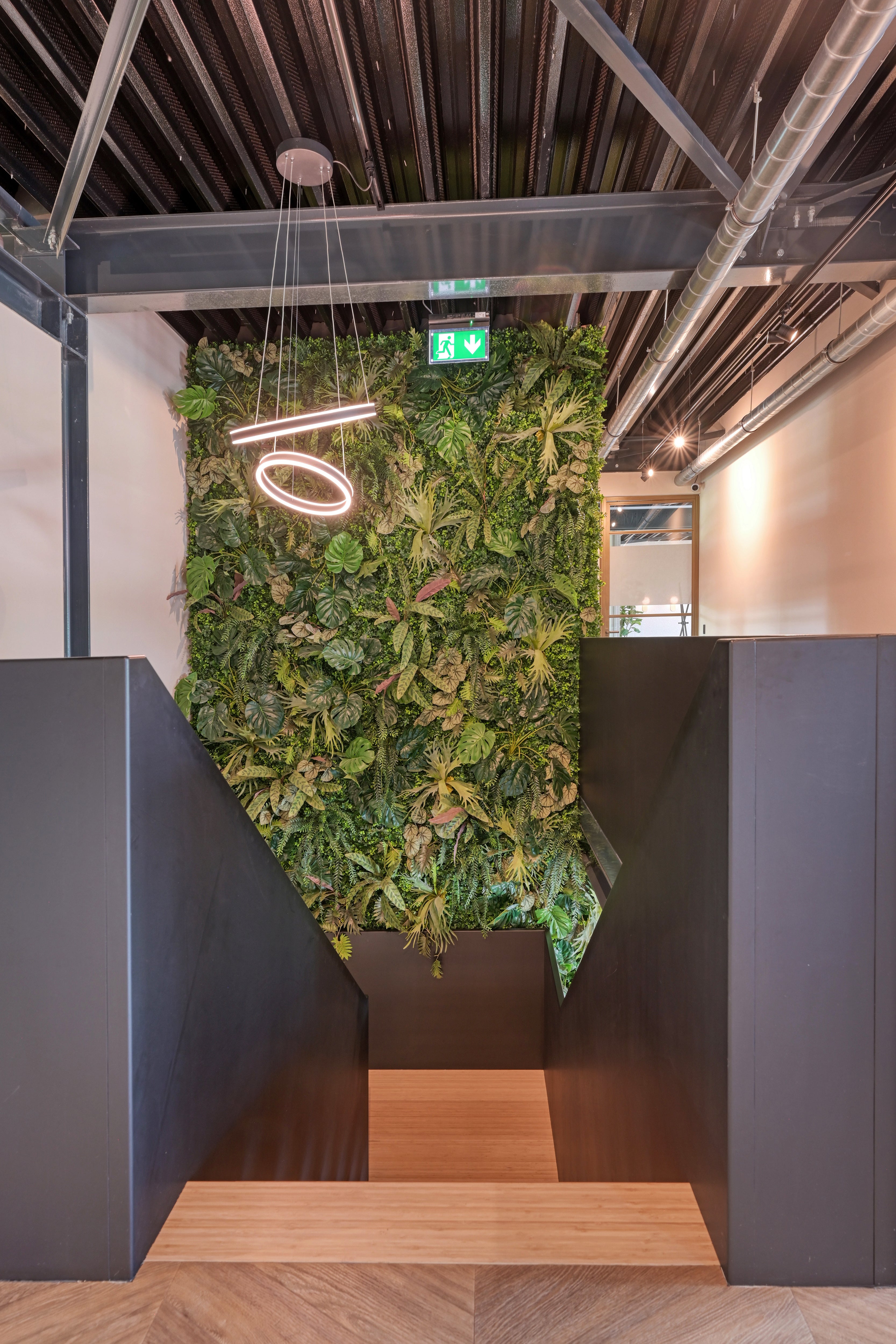 Eigentijds kantoor in Vlaardingen